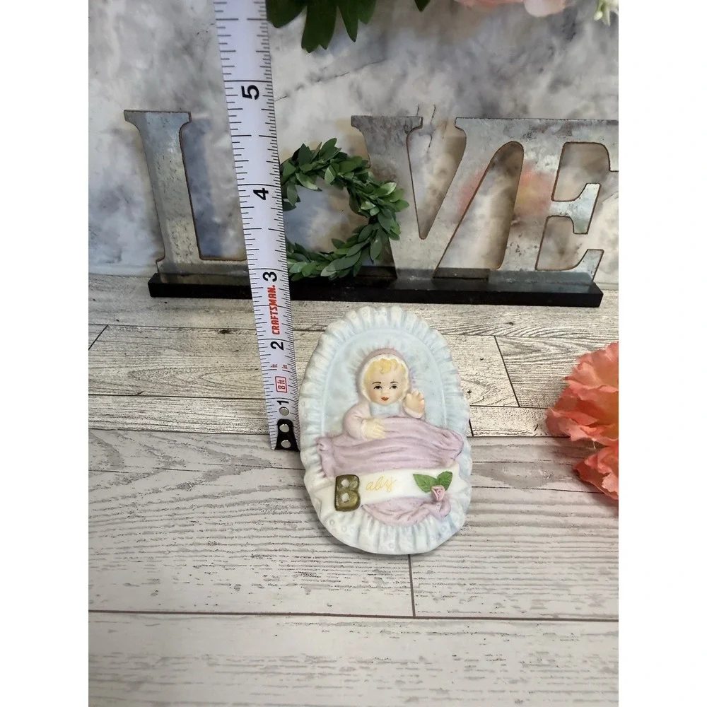 Growing Up Enesco 1983 Birthday Girls Baby Figurine Blonde Hair‎ Cake Topper EUC